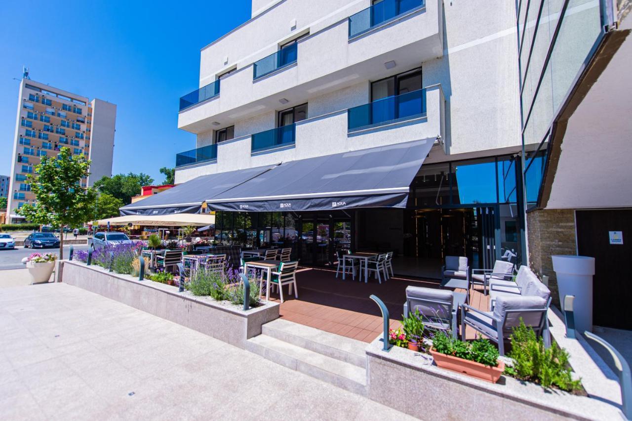 Hotel Prestige Mamaia Esterno foto
